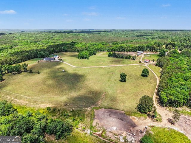 8715 Forrest Road, Grantville, GA 30220