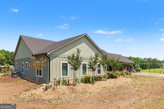 8715 Forrest Road, Grantville, GA 30220