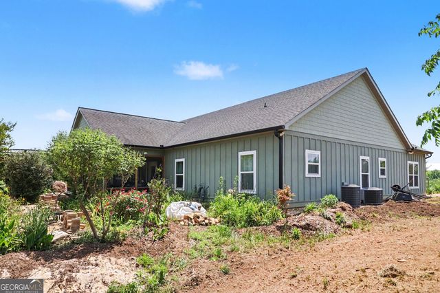8715 Forrest Road, Grantville, GA 30220