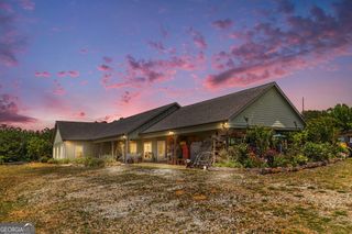 8715 Forrest Road, Grantville, GA 30220