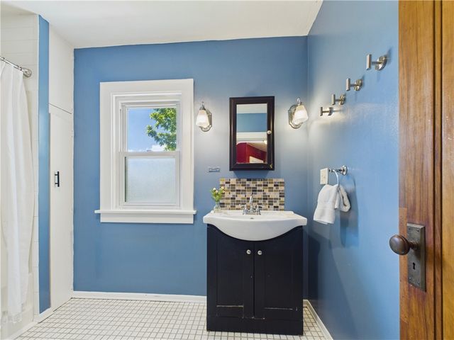 195 Saint Regis Drive South, Brighton, NY 14618