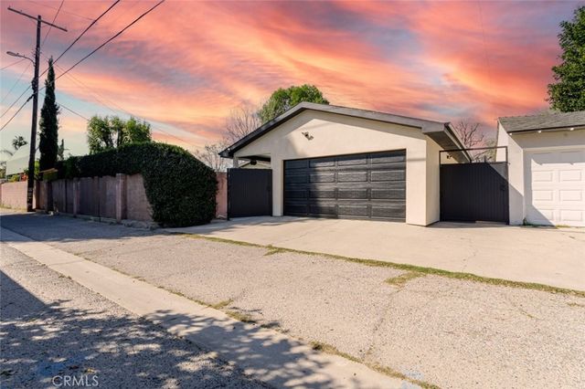 7714 Lasaine Avenue, Northridge, CA 91325
