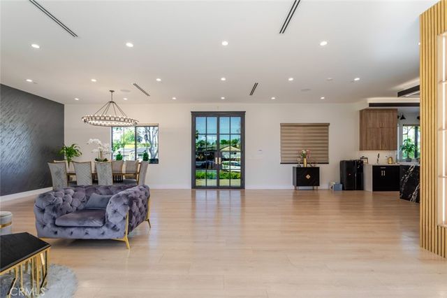 7714 Lasaine Avenue, Northridge, CA 91325