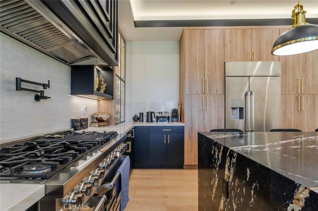7714 Lasaine Avenue, Northridge, CA 91325