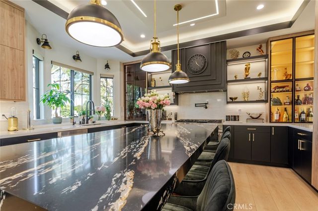 7714 Lasaine Avenue, Northridge, CA 91325