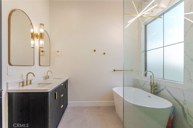 7714 Lasaine Avenue, Northridge, CA 91325