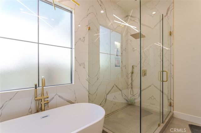7714 Lasaine Avenue, Northridge, CA 91325
