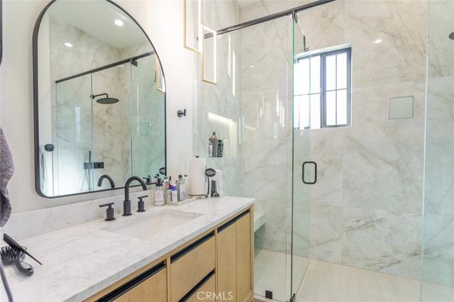 7714 Lasaine Avenue, Northridge, CA 91325