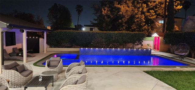 7714 Lasaine Avenue, Northridge, CA 91325