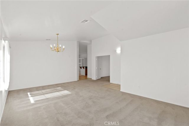 8910 Newcastle, Hesperia, CA 92344