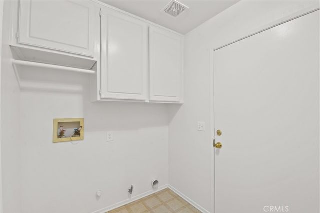 8910 Newcastle, Hesperia, CA 92344