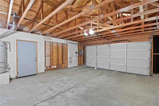 8910 Newcastle, Hesperia, CA 92344