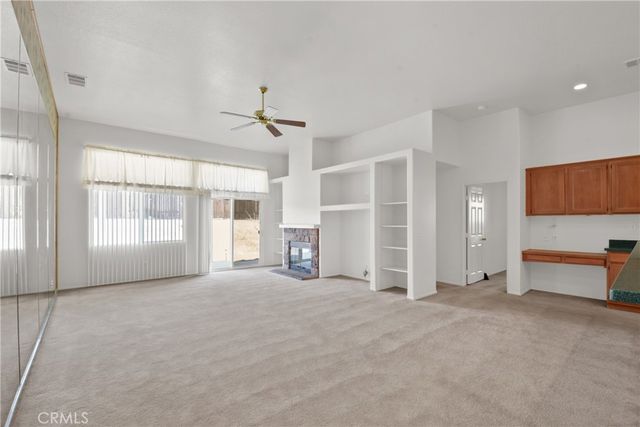 8910 Newcastle, Hesperia, CA 92344