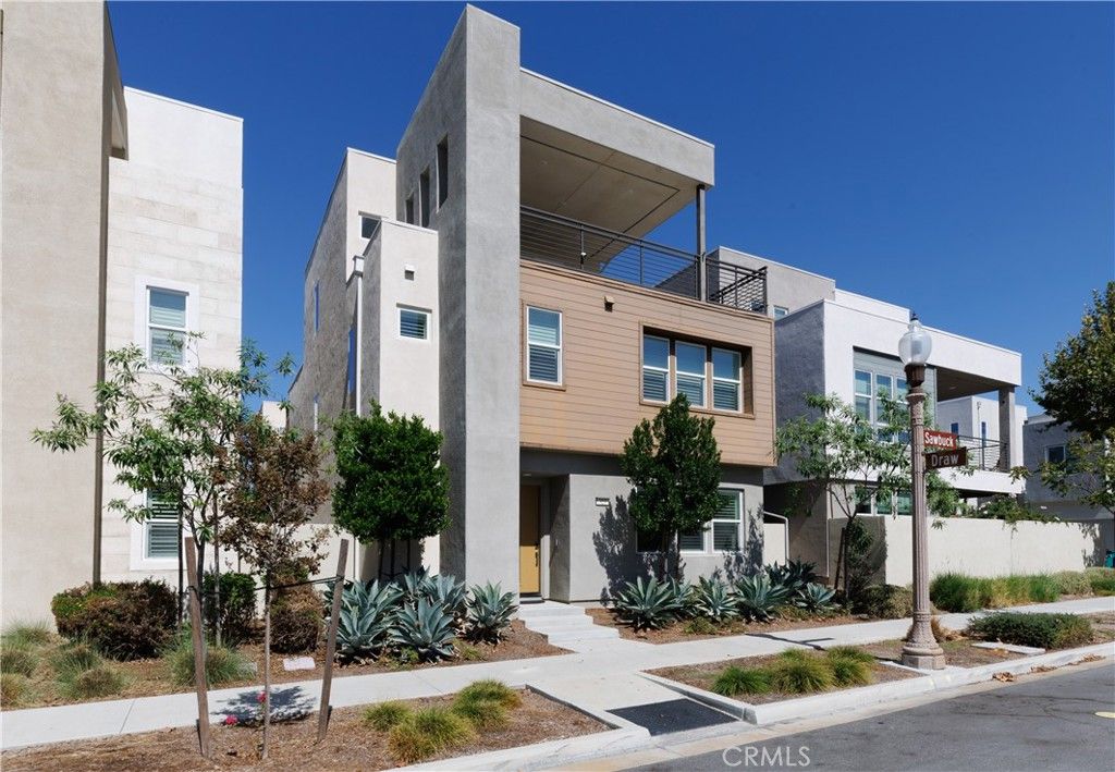 323 Sawbuck, Irvine, CA 92618 — photo 2