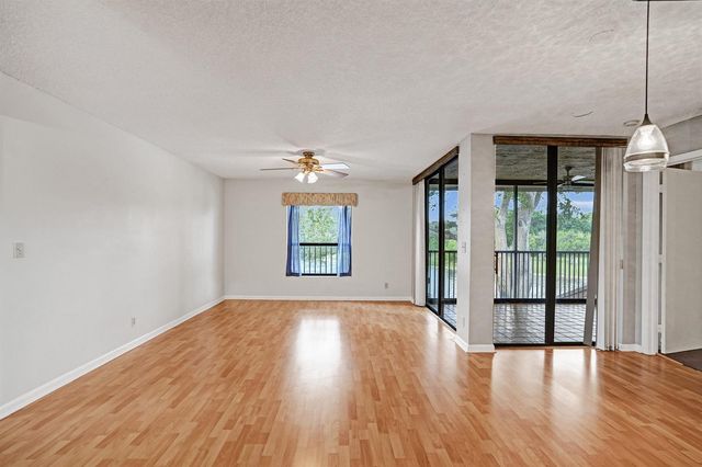 2541 N Carambola Circle 1832, Coconut Creek, FL 33066