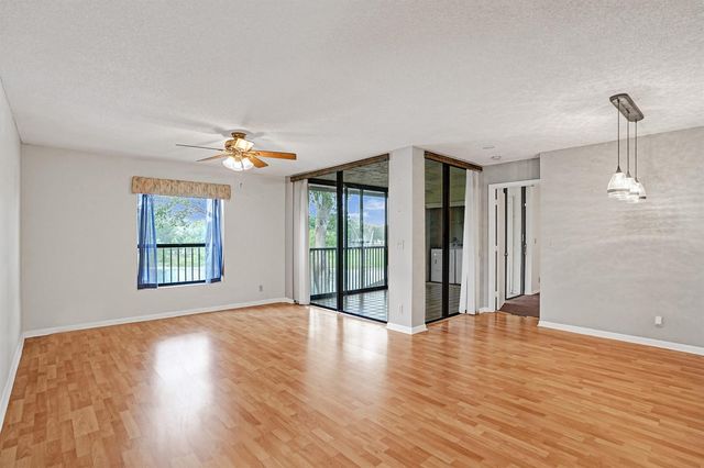 2541 N Carambola Circle 1832, Coconut Creek, FL 33066