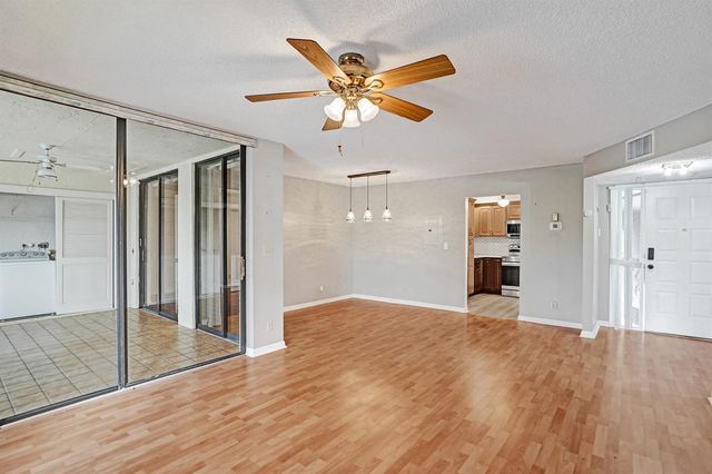 2541 N Carambola Circle 1832, Coconut Creek, FL 33066