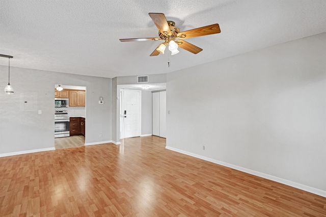 2541 N Carambola Circle 1832, Coconut Creek, FL 33066