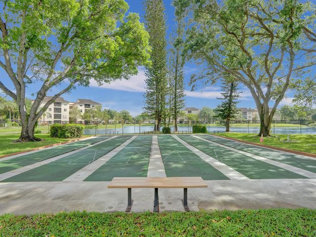 2541 N Carambola Circle 1832, Coconut Creek, FL 33066