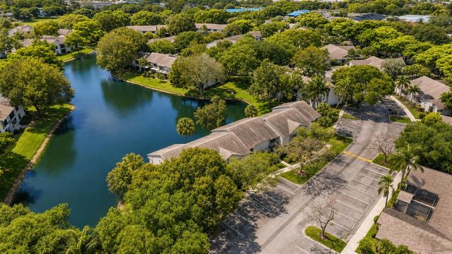 2541 N Carambola Circle 1832, Coconut Creek, FL 33066