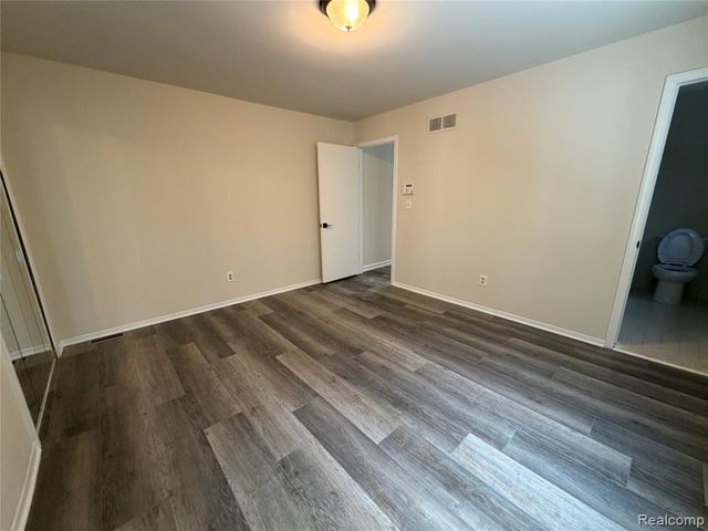 48 Webb Drive, Troy, MI 48098