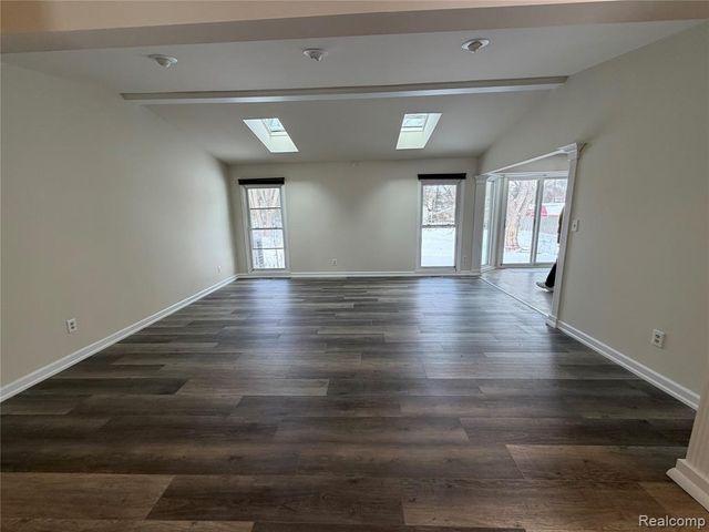 48 Webb Drive, Troy, MI 48098