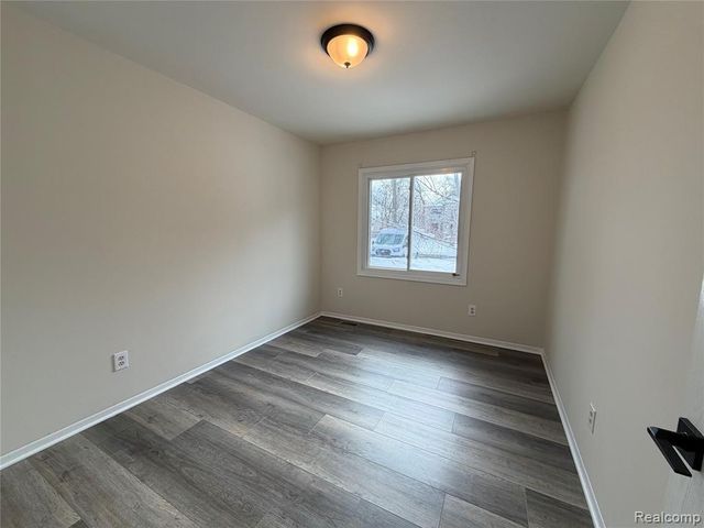 48 Webb Drive, Troy, MI 48098