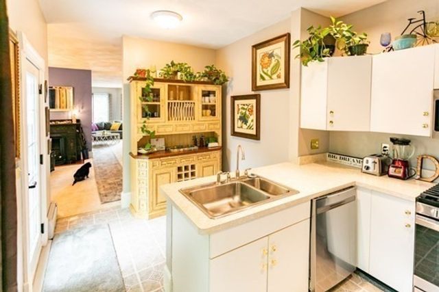 117 Church St 4, North Attleboro, MA 02760