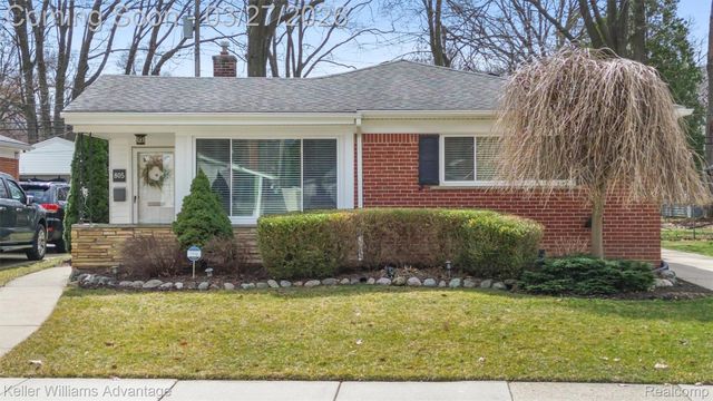 805 Butternut Avenue, Royal Oak, MI 48073