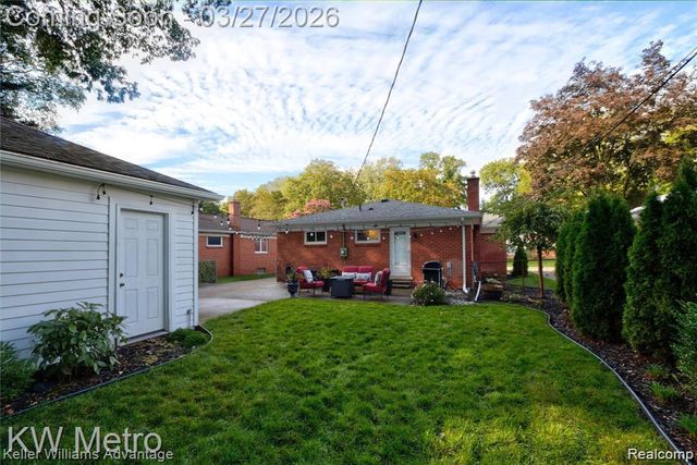 805 Butternut Avenue, Royal Oak, MI 48073