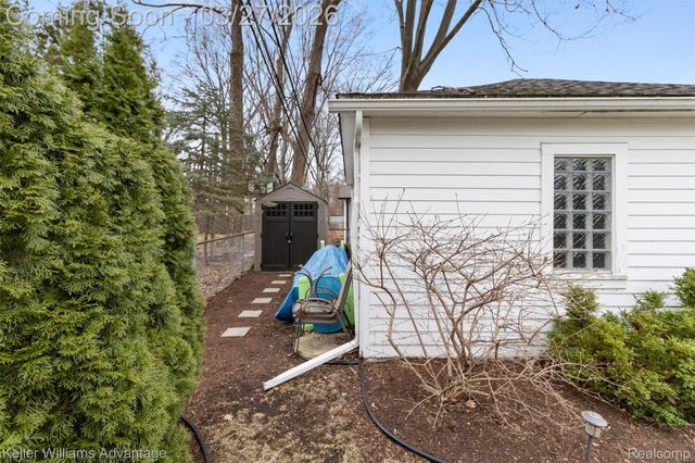 805 Butternut Avenue, Royal Oak, MI 48073