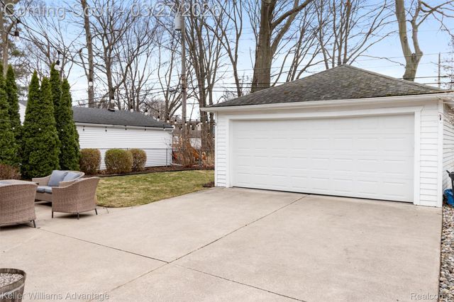 805 Butternut Avenue, Royal Oak, MI 48073