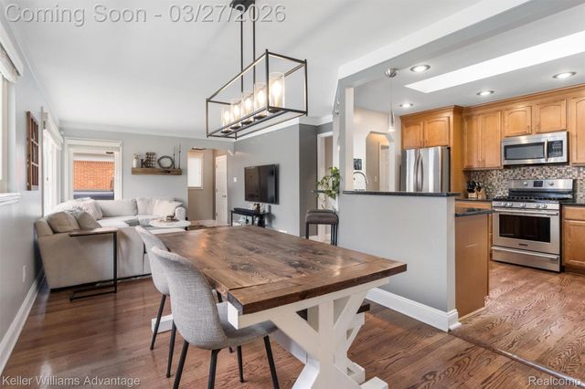 805 Butternut Avenue, Royal Oak, MI 48073