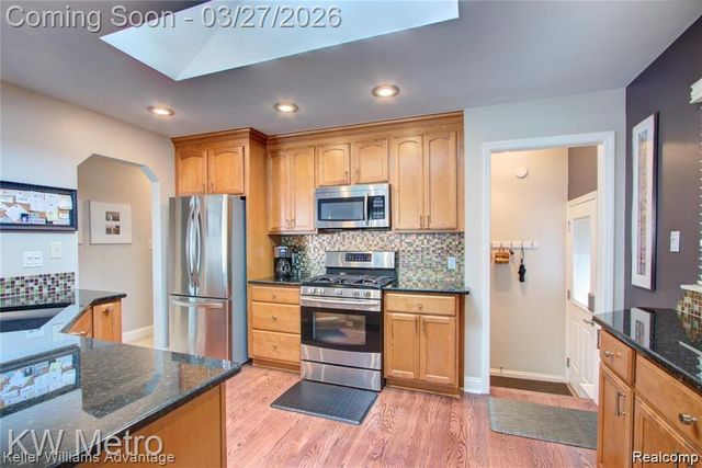 805 Butternut Avenue, Royal Oak, MI 48073