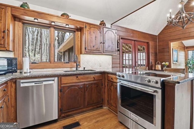 115 Chestnut Oak Point, Big Canoe, GA 30143