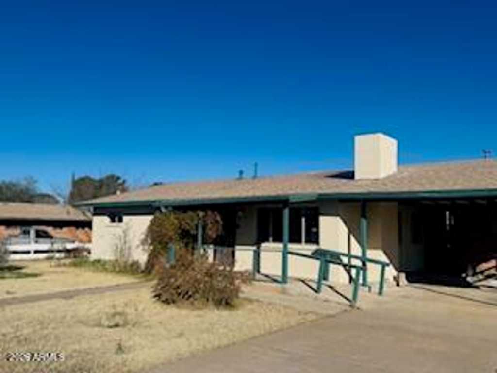 1626 E 11TH Street, Douglas, AZ 85607
