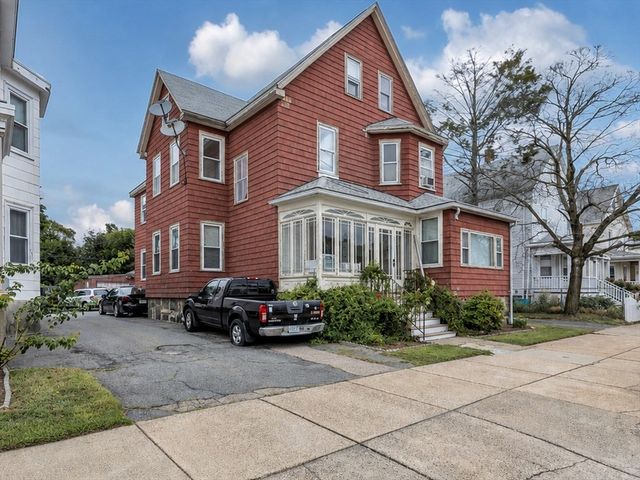 221 Belgrade Ave 2, Boston, MA 02131