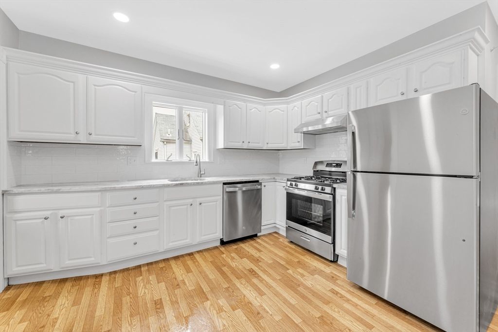 221 Belgrade Ave 2, Boston, MA 02131