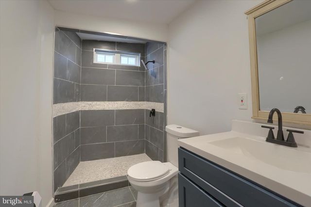 201 MARKET ST, Cumbola, PA 17930