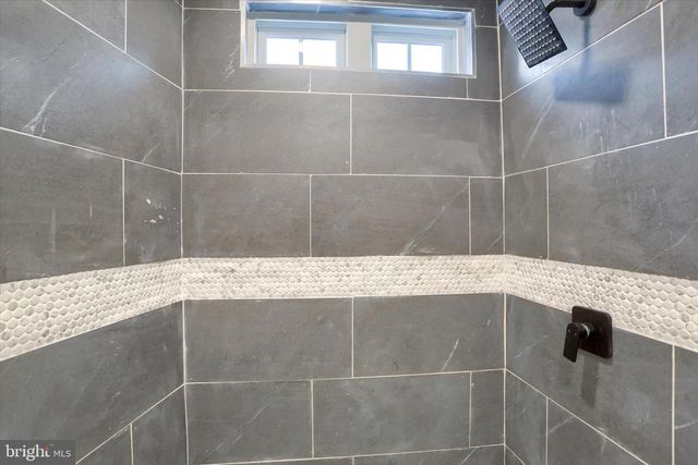 201 MARKET ST, Cumbola, PA 17930