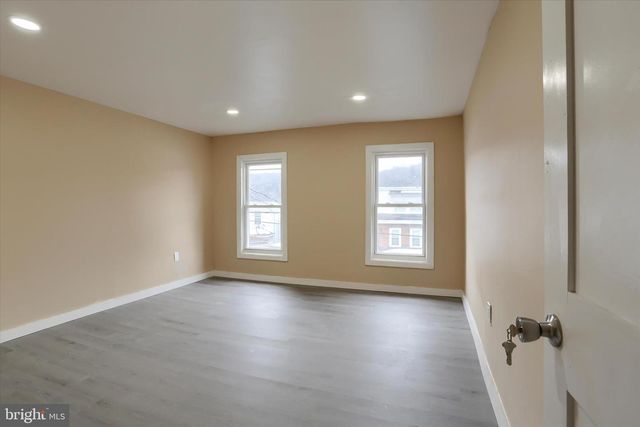 201 MARKET ST, Cumbola, PA 17930