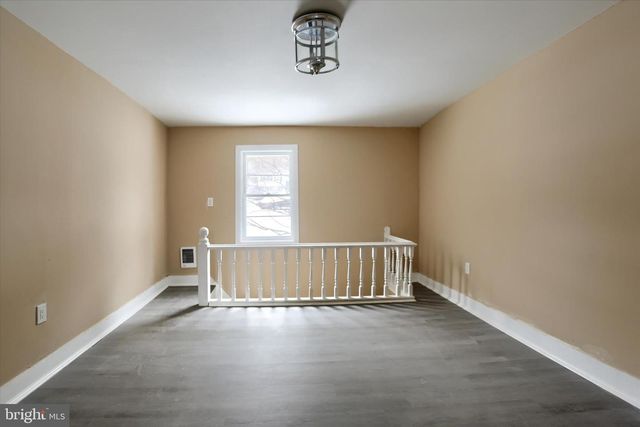 201 MARKET ST, Cumbola, PA 17930