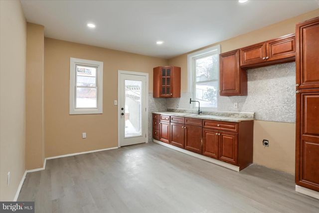 201 MARKET ST, Cumbola, PA 17930