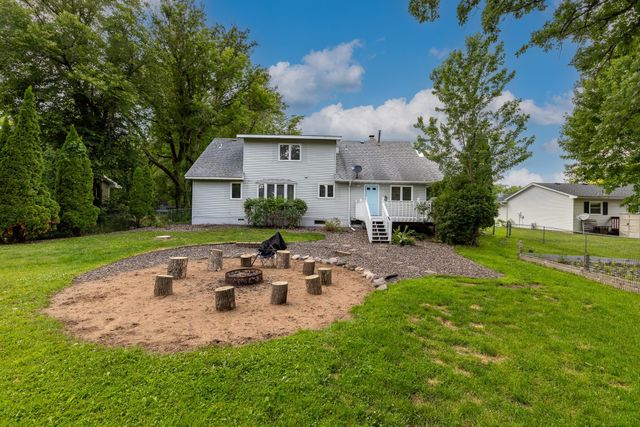 23895 Granada Avenue N, Forest Lake, MN 55025