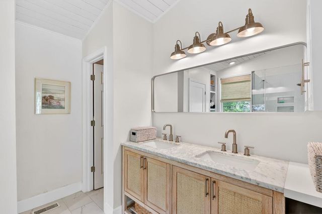 8012 Beachwood Drive, Murrayville, GA 30564
