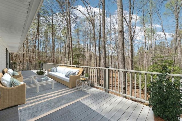 8012 Beachwood Drive, Murrayville, GA 30564