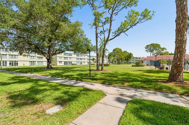 4705 1ST STREET NE 138, St Petersburg, FL 33703