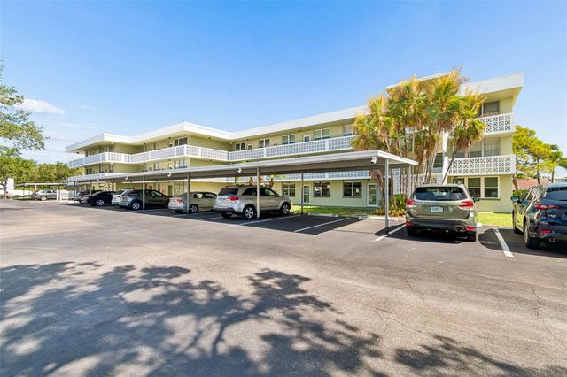 4705 1ST STREET NE 138, St Petersburg, FL 33703