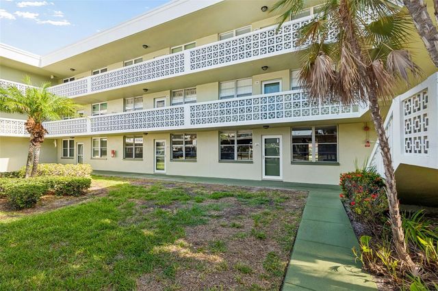 4705 1ST STREET NE 138, St Petersburg, FL 33703