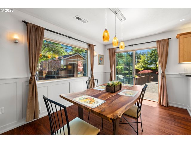 3985 Sw 102ND Ave, Beaverton, OR 97005